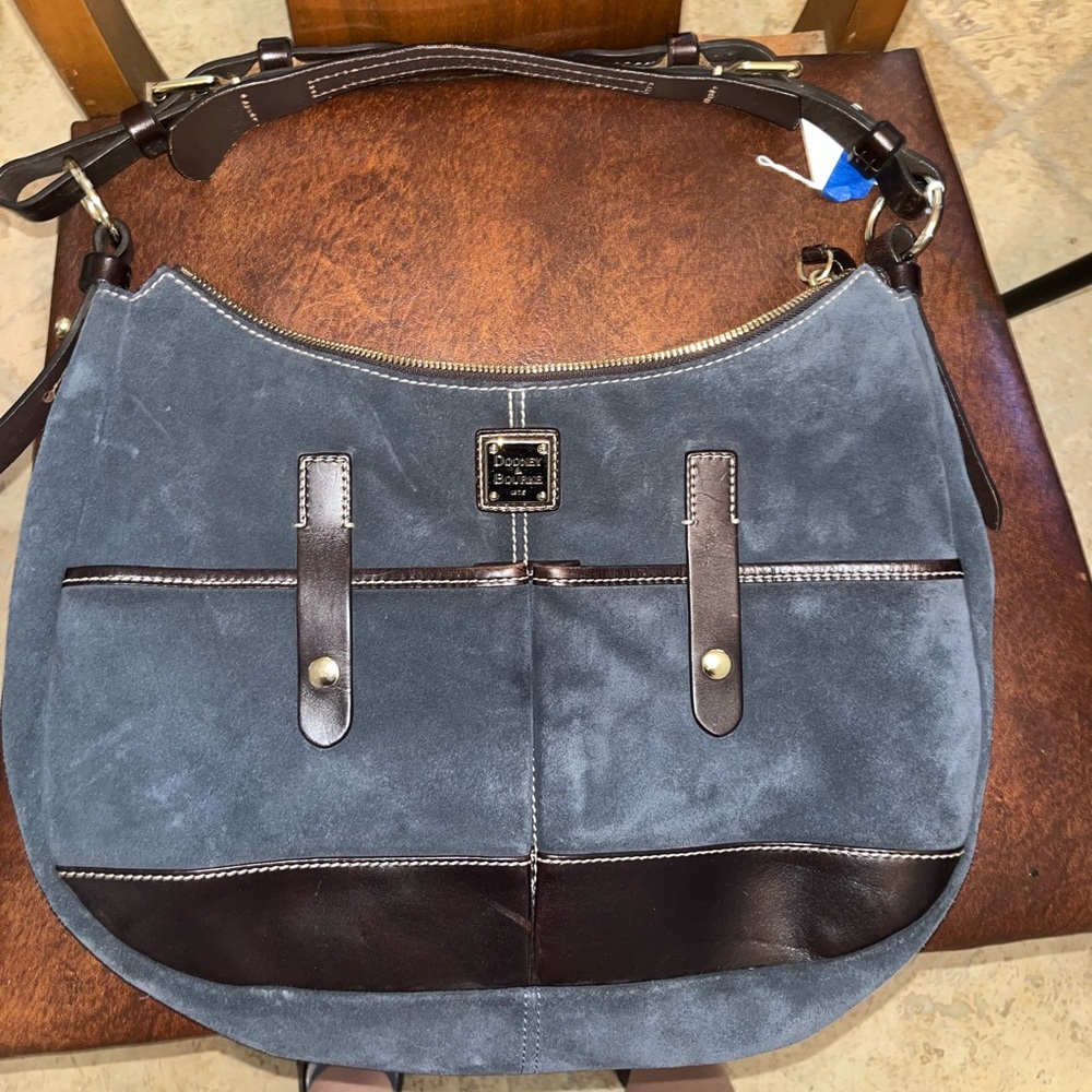 Blue dooney and bourke shoulder purse w/ black leather detail & adjustable strap